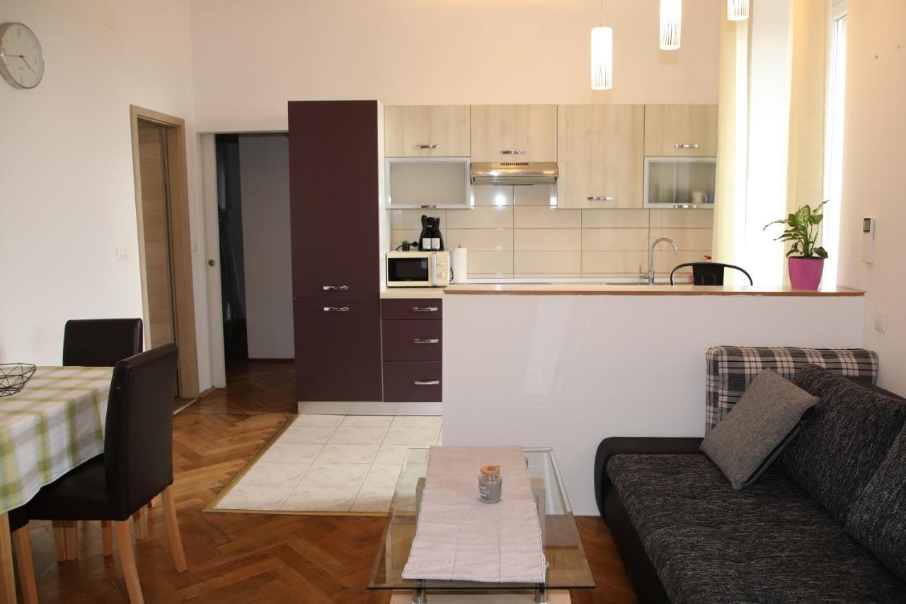 Apartment Una * Pula